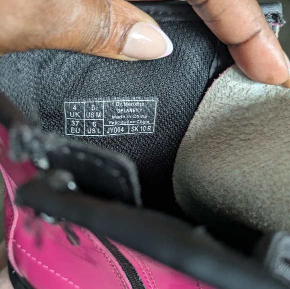 Dr. Martens Delaney Pink Youth Combat Boots Size 6 - Picture 6 of 6